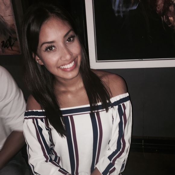 Meet your Posher, Camila - Picture 1 of 1